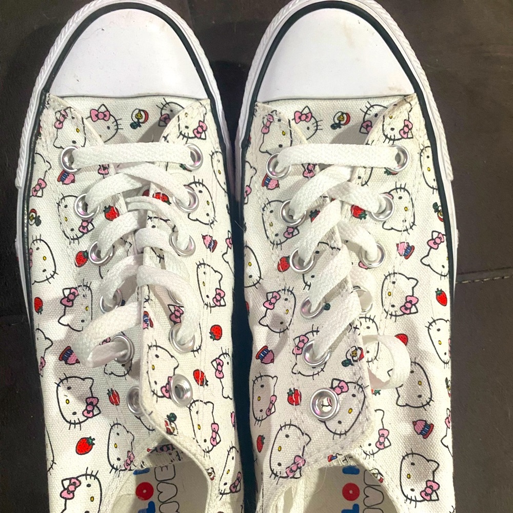 Hello kitty converse